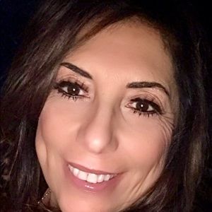 Meet your Posher, Debra